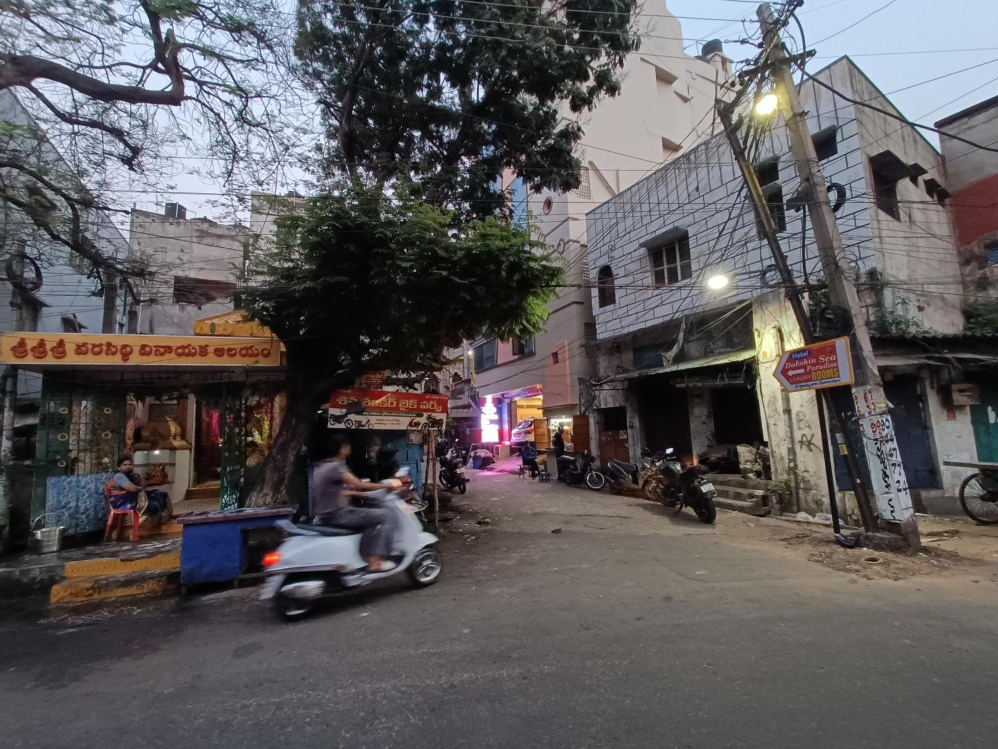 Hotel Dakshin Sea Paradise Visakhapatnam Eksteriør billede